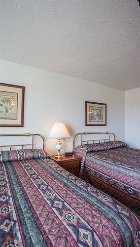 West Motel *
